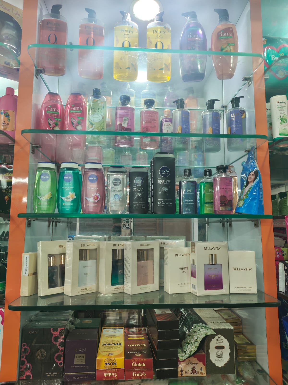 Cosmetic Hub - Photo 22